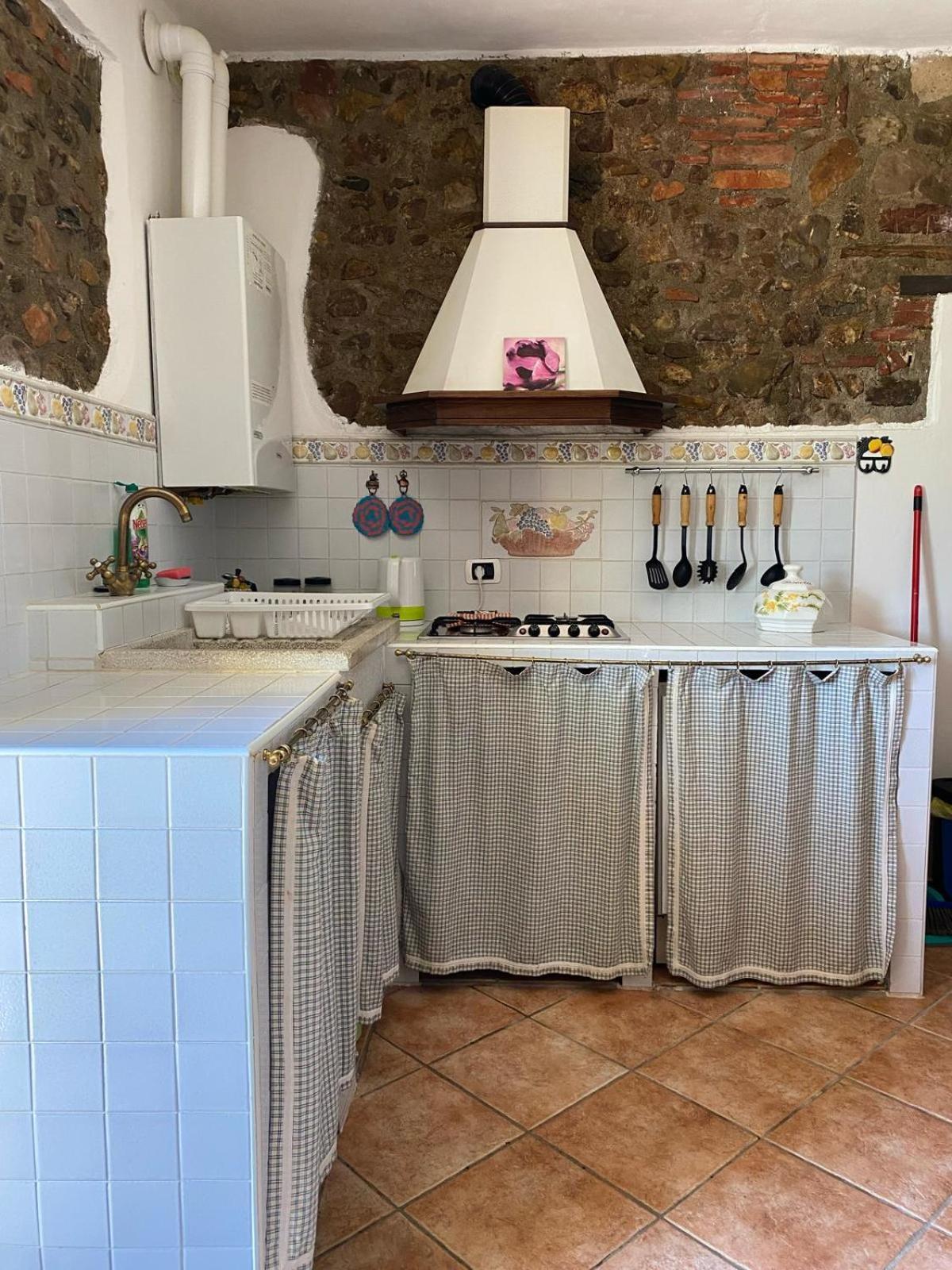 Agribike Agriturismo Poggio Rossino กาวอร์ราโน ภายนอก รูปภาพ