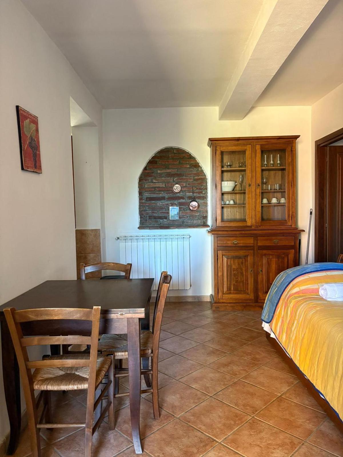 Agribike Agriturismo Poggio Rossino กาวอร์ราโน ภายนอก รูปภาพ
